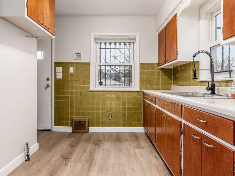 396 S Hague Avenue , Columbus, OH 43204 Photo 13