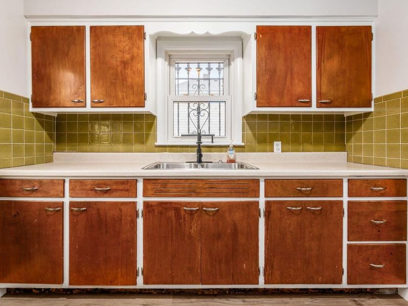 396 S Hague Avenue , Columbus, OH 43204 Photo 16