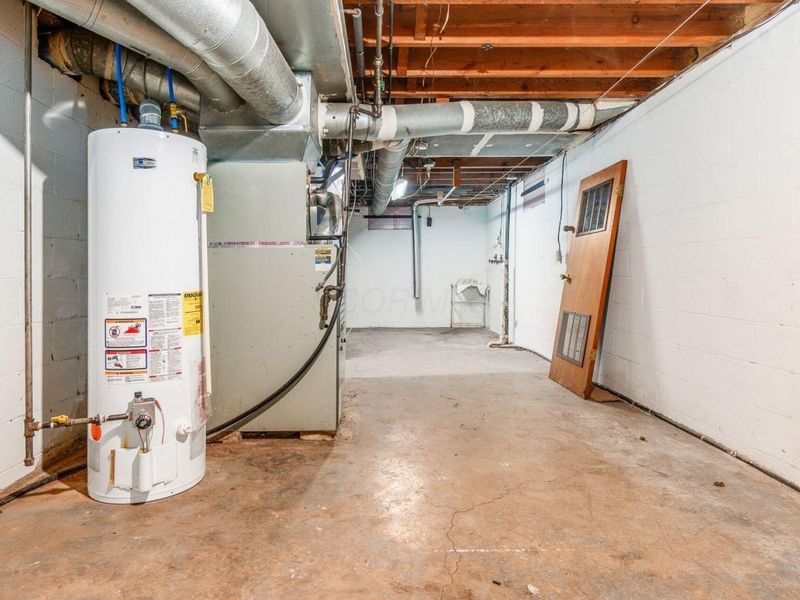 396 S Hague Avenue , Columbus, OH 43204 Photo 24