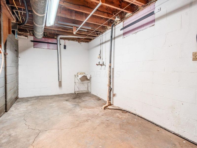 396 S Hague Avenue , Columbus, OH 43204 Photo 25