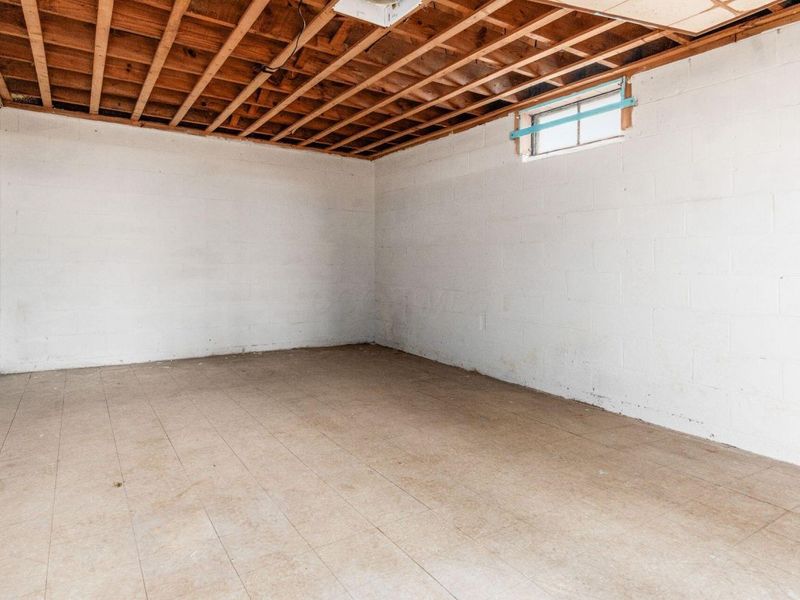 396 S Hague Avenue , Columbus, OH 43204 Photo 26