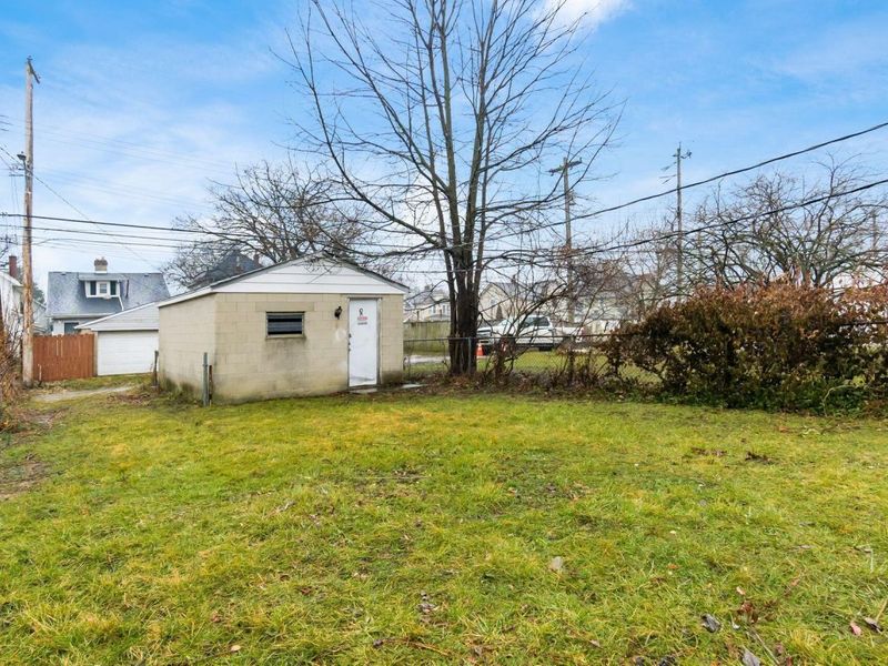 396 S Hague Avenue , Columbus, OH 43204 Photo 31