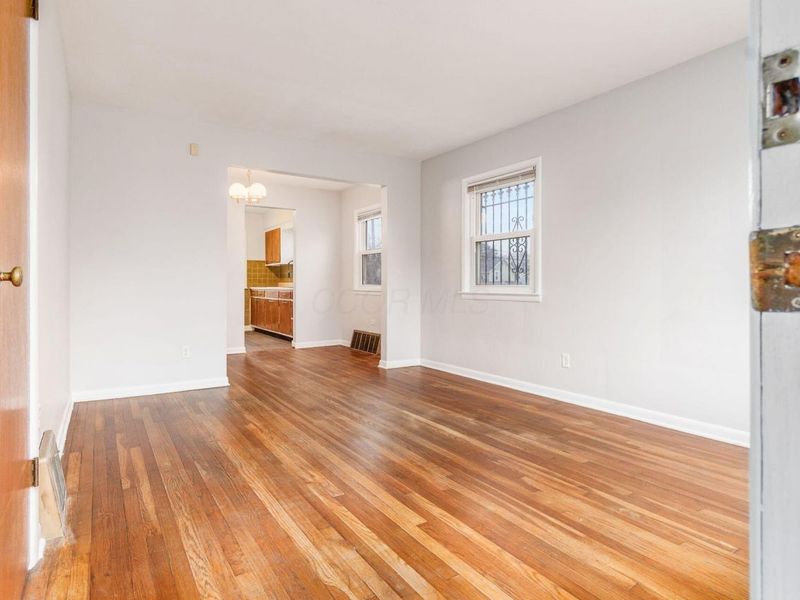 396 S Hague Avenue , Columbus, OH 43204 Photo 5