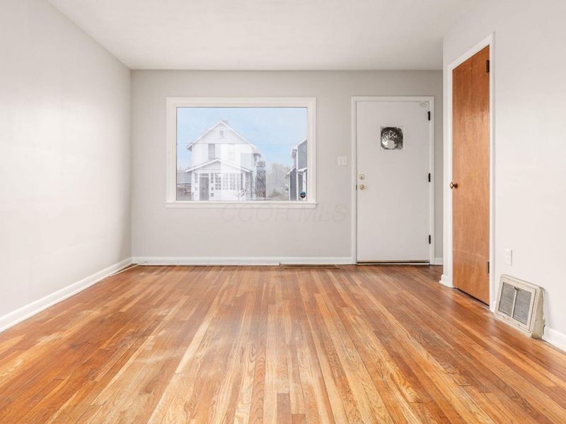 396 S Hague Avenue , Columbus, OH 43204 Photo 7