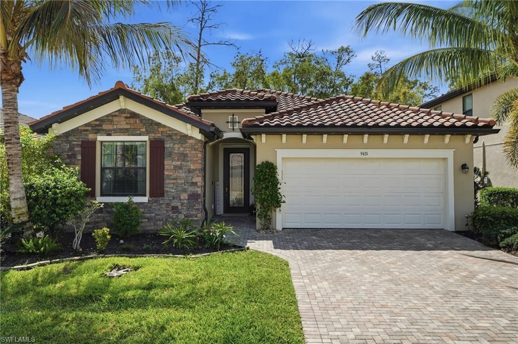 9431 Foxglove Ln, Naples, FL 34120 Main Photo