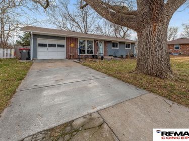 4910 Canterbury Lane, Lincoln, NE 68512