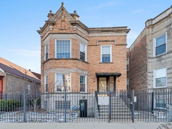 3243 W EVERGREEN Street , Unit 2, Chicago, IL 60651