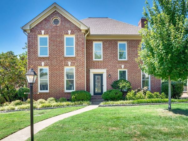 705 Burleigh Ct, Nashville, TN 37221