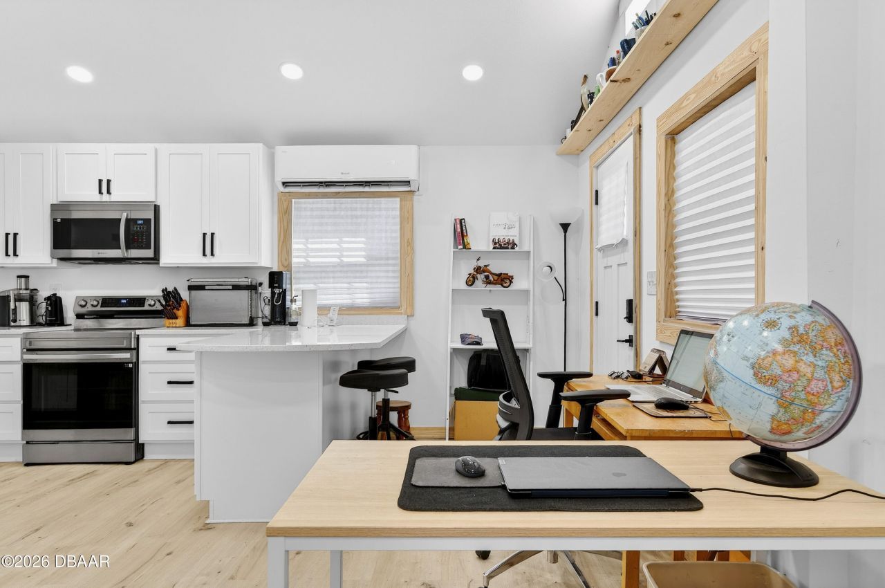 607 Jefferson Street, New Smyrna Beach, FL 32168 Photo