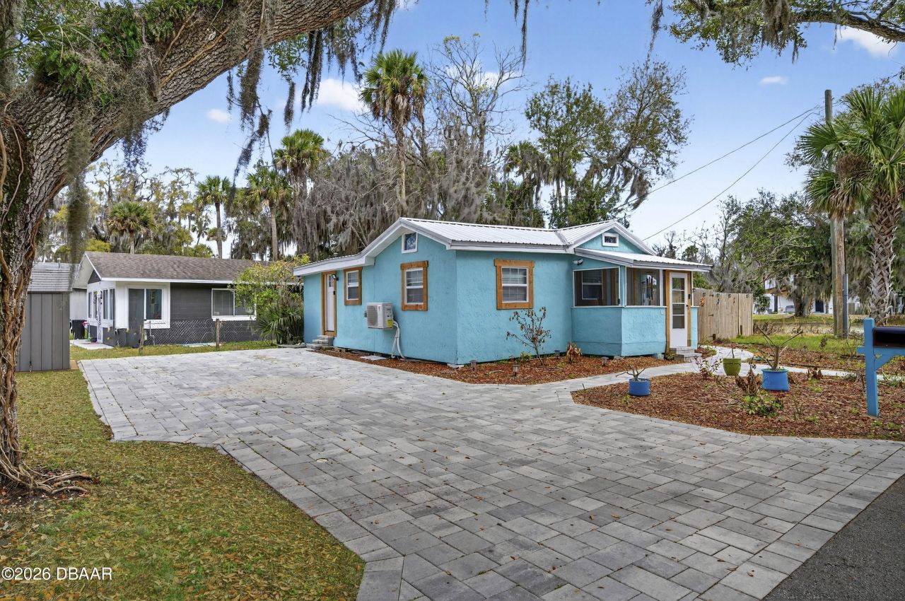 607 Jefferson Street, New Smyrna Beach, FL 32168 Photo
