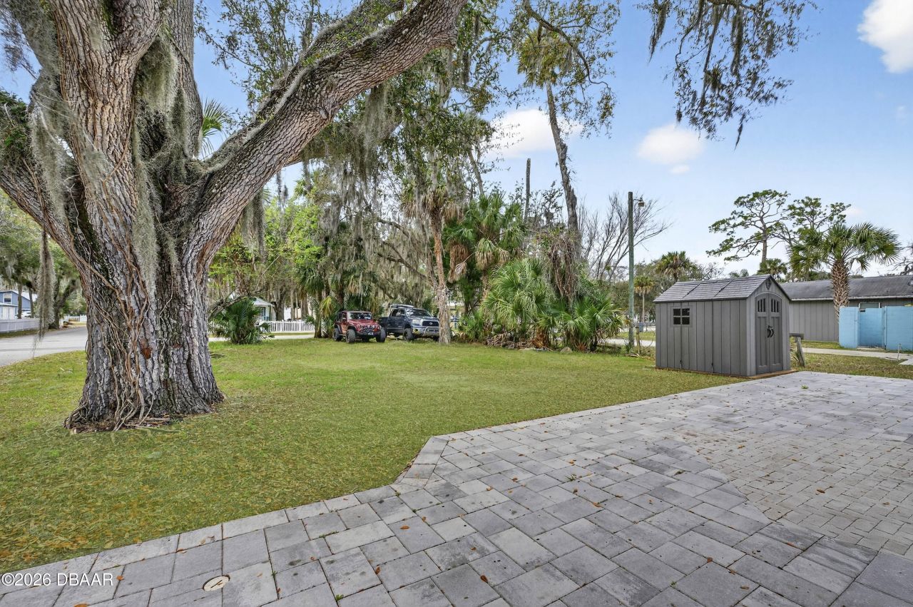 607 Jefferson Street, New Smyrna Beach, FL 32168 Photo