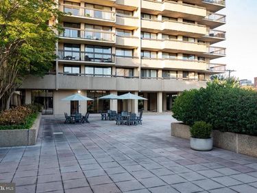 400 MADISON STREET, Unit 301, ALEXANDRIA, VA 22314