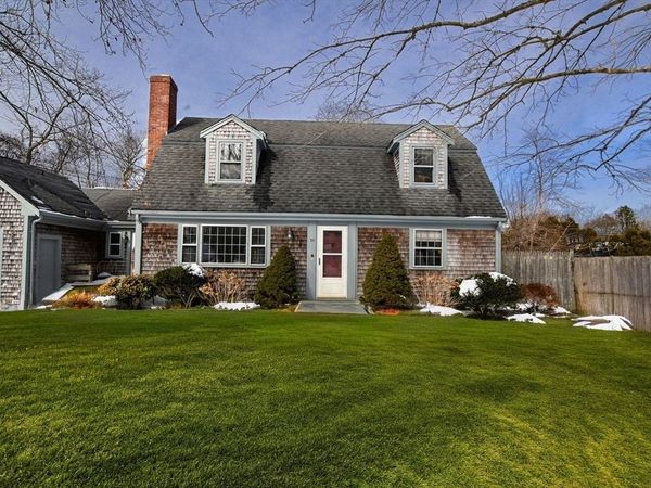22 Winsome Rd, Yarmouth, MA 02664