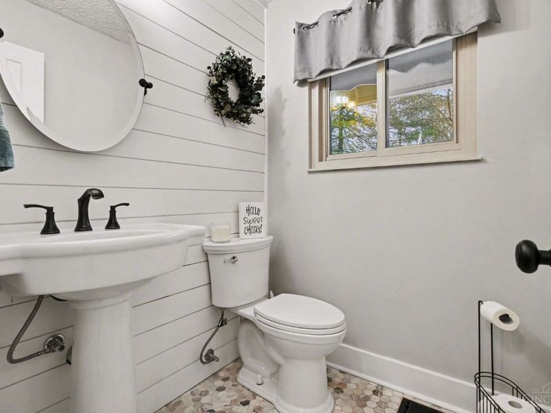 5707 Whistling Wind Lane, Milford, OH 45150 Photo 7