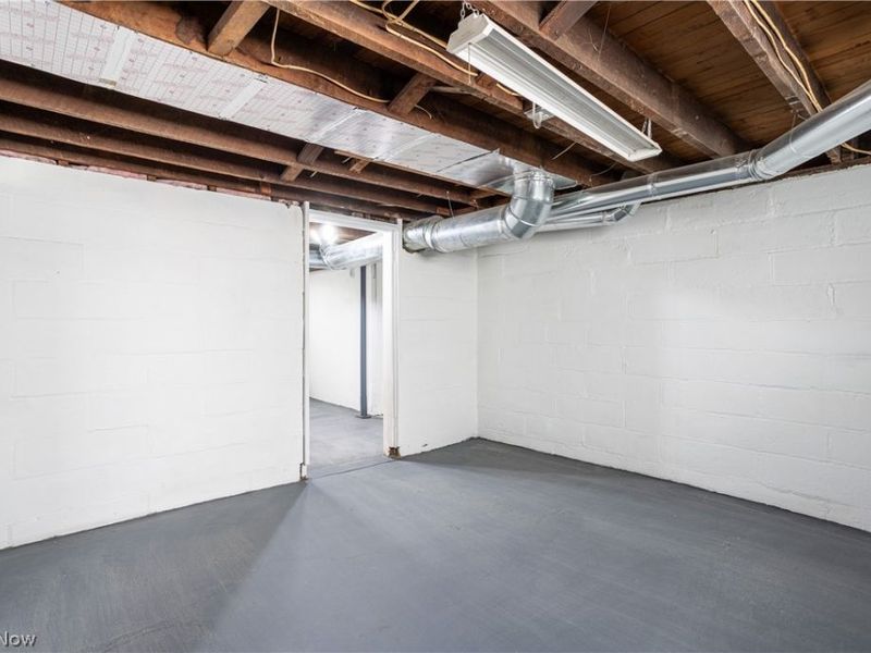 613 Wooster Road N, Barberton, OH 44203 Photo 27