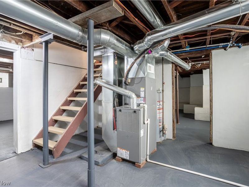 613 Wooster Road N, Barberton, OH 44203 Photo 28