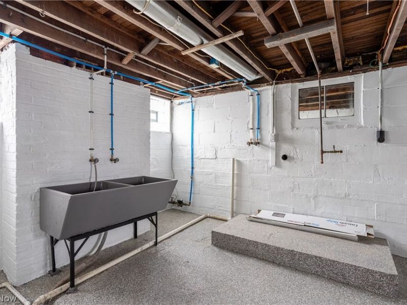 613 Wooster Road N, Barberton, OH 44203 Photo 30