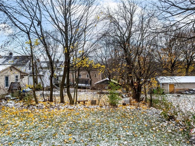 613 Wooster Road N, Barberton, OH 44203 Photo 7