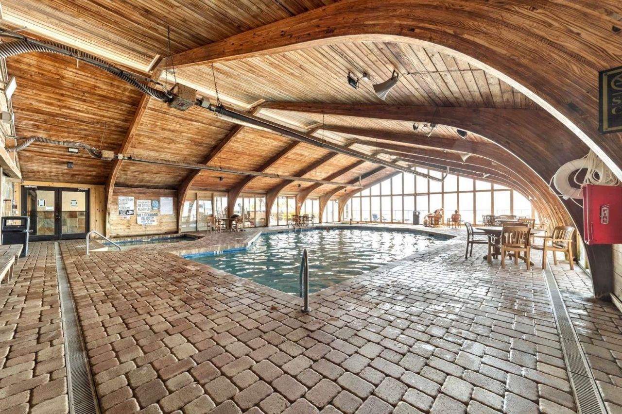 9550 Shore Dr. Photo 14