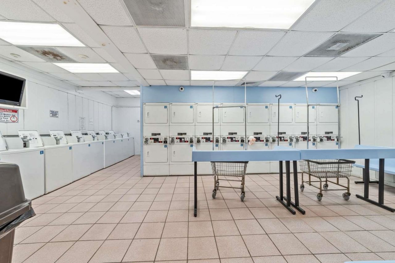 9550 Shore Dr. Photo 15