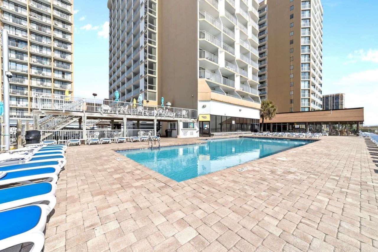 9550 Shore Dr. Photo 19