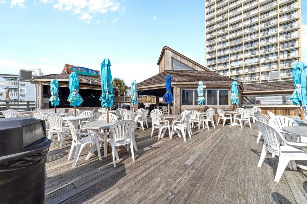 9550 Shore Dr. Photo 21