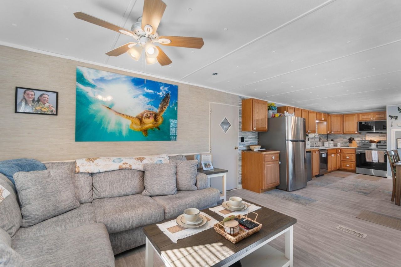 2096 Dipper Photo 11