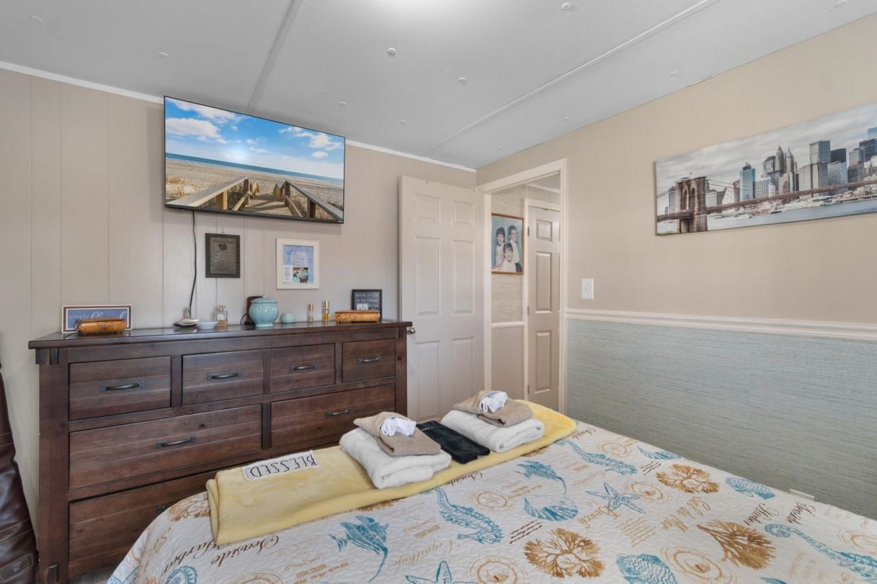 2096 Dipper Photo 13