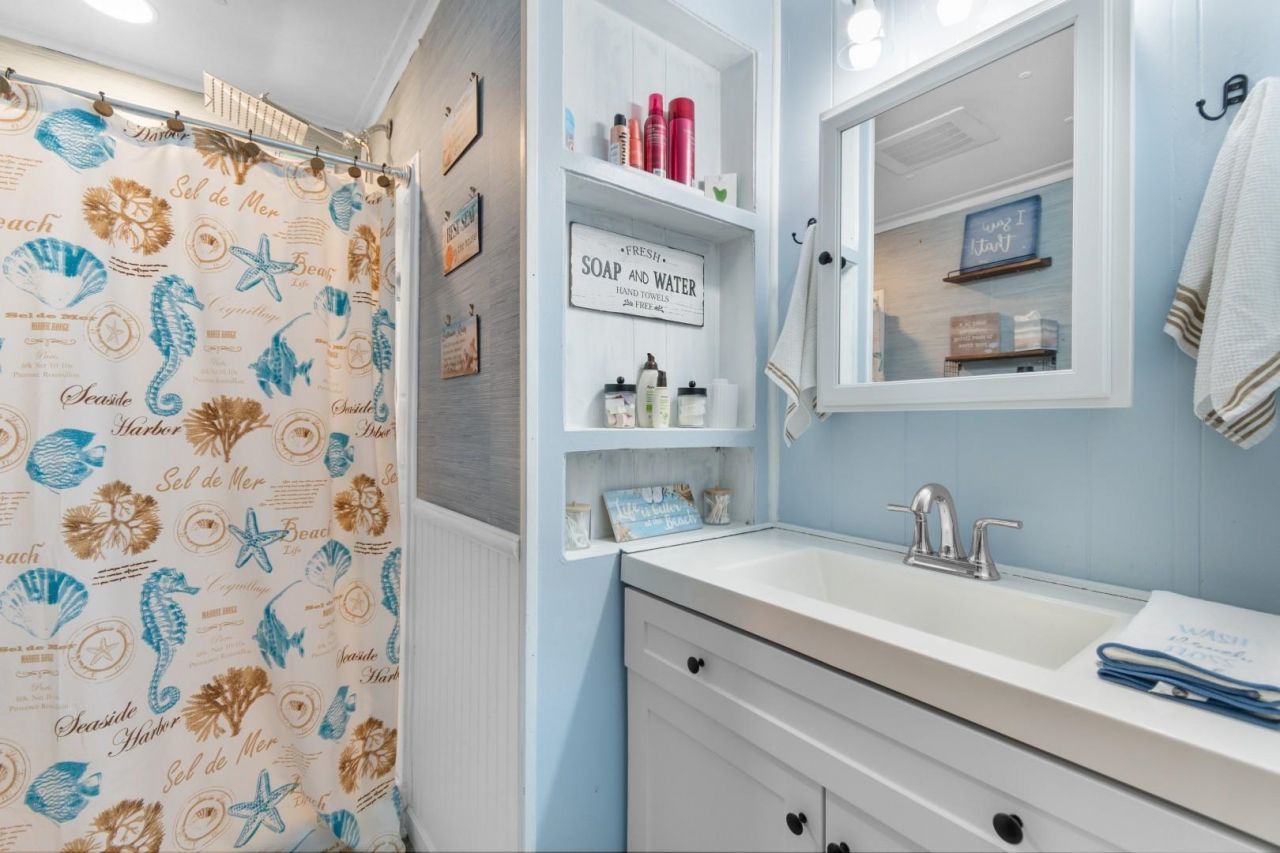 2096 Dipper Photo 16