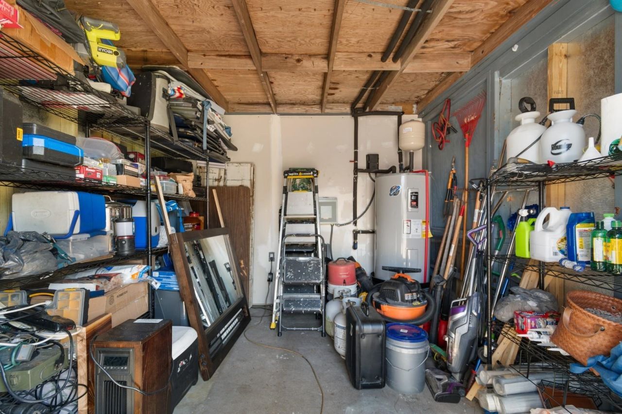 2096 Dipper Photo 23