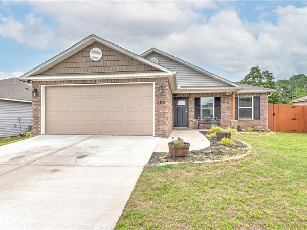 103 Gillian Avenue, Rogers, AR 72758