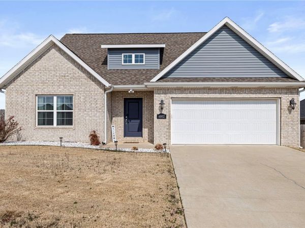 6002 SW Teppee Avenue, Bentonville, AR 72713