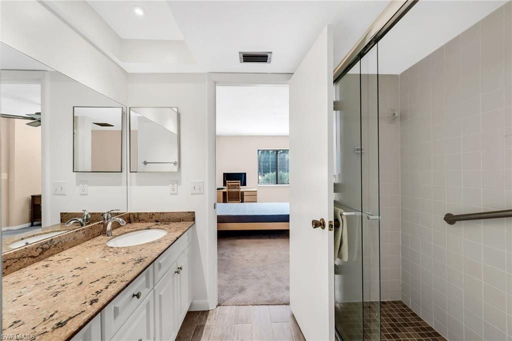 4955 Pepper Cir, Unit B106, Naples, FL 34113 Photo