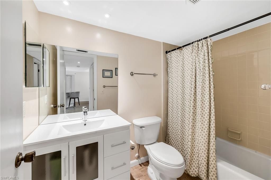 4955 Pepper Cir, Unit B106, Naples, FL 34113 Photo