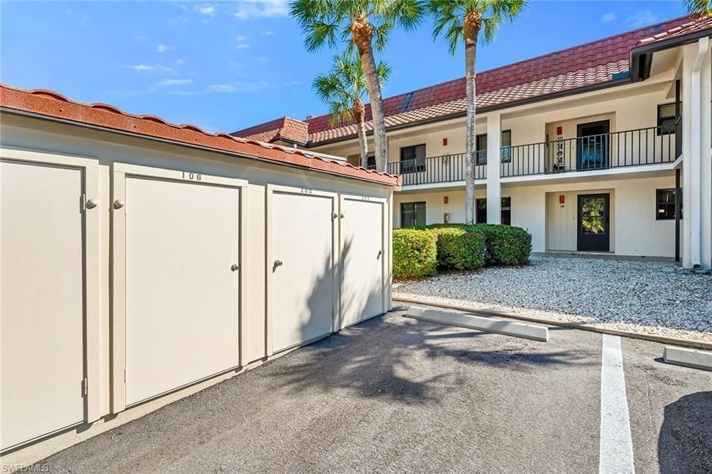 4955 Pepper Cir, Unit B106, Naples, FL 34113 Photo