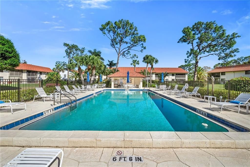 4955 Pepper Cir, Unit B106, Naples, FL 34113 Photo