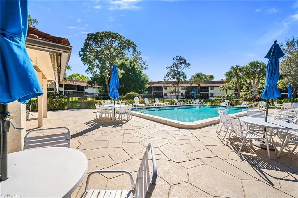 4955 Pepper Cir, Unit B106, Naples, FL 34113 Photo