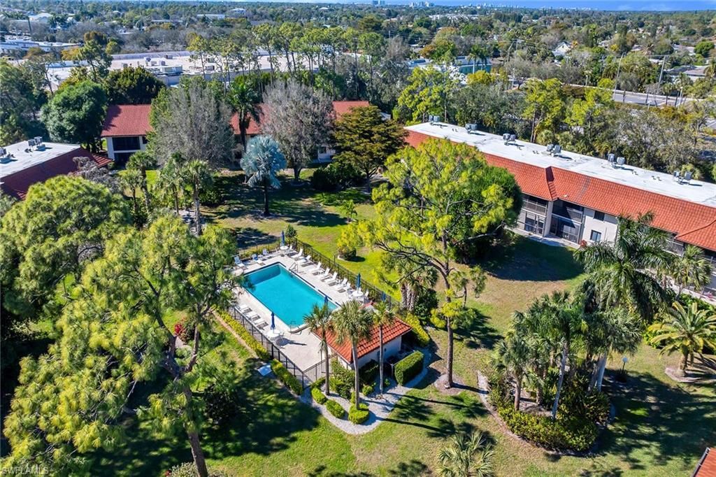 4955 Pepper Cir, Unit B106, Naples, FL 34113 Photo