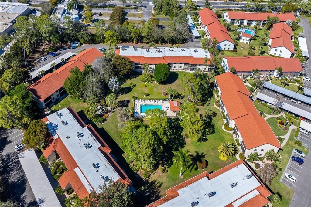 4955 Pepper Cir, Unit B106, Naples, FL 34113 Photo