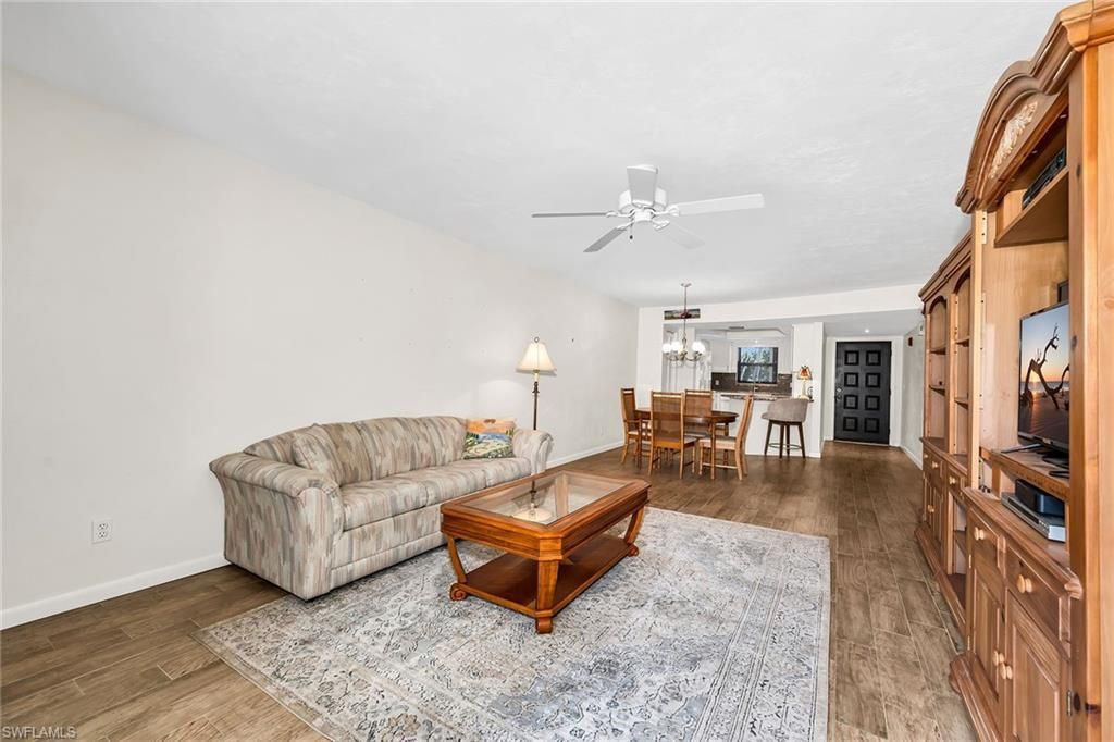 4955 Pepper Cir, Unit B106, Naples, FL 34113 Photo