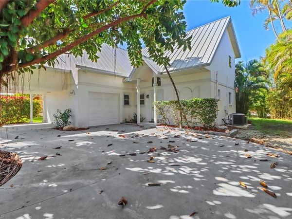 1120 Sandpiper ST , NAPLES, FL 34102