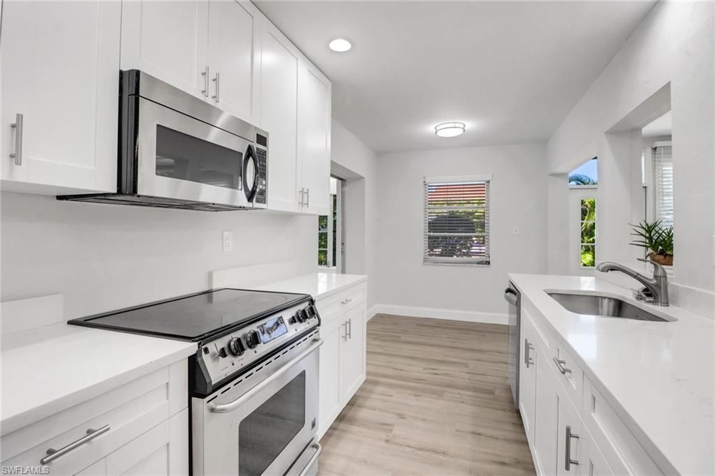 1120 Sandpiper St , Naples, FL 34102 Photo