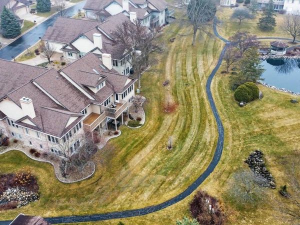 2999 Woods Edge Way, Fitchburg, WI 53711