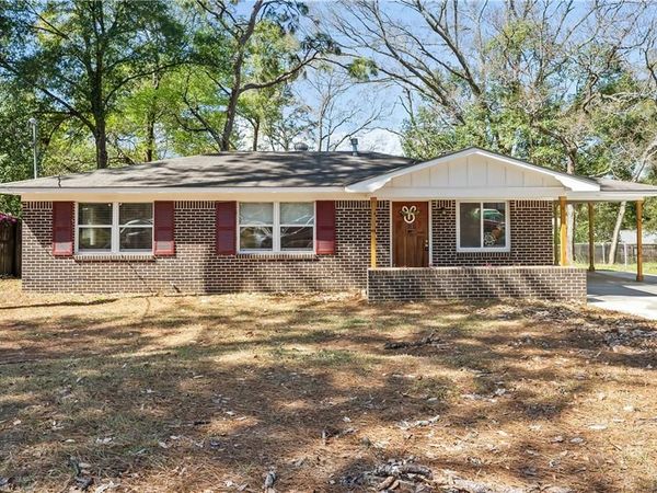 672 Tarawa Drive, Mobile, AL 36609