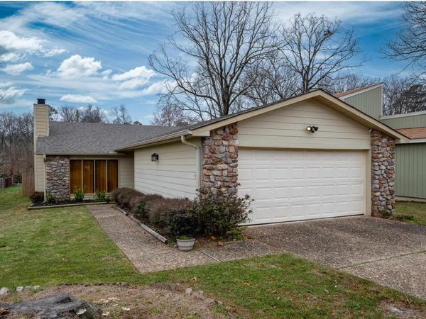 1511 Pickering Drive, Little Rock, AR 72211