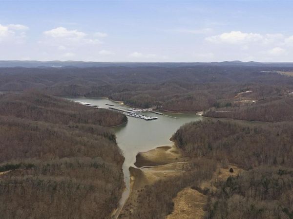 513 Dogwood Lane , Burkesville, KY 42717