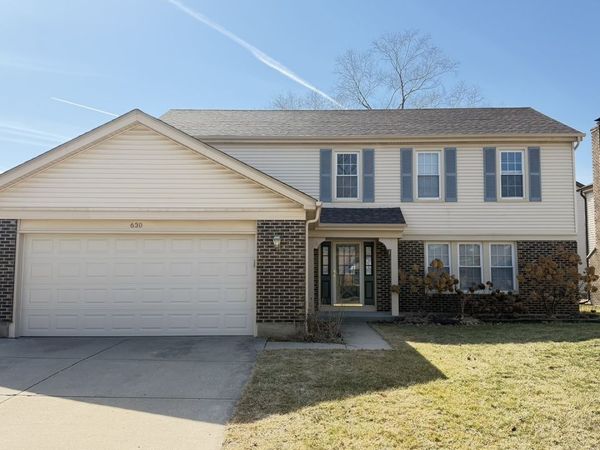 630 Cobblestone Lane, Buffalo Grove, IL 60089