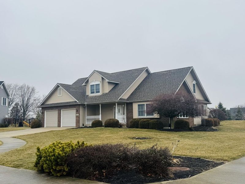 1815 Samples Court, Celina, OH 45822 Photo 2