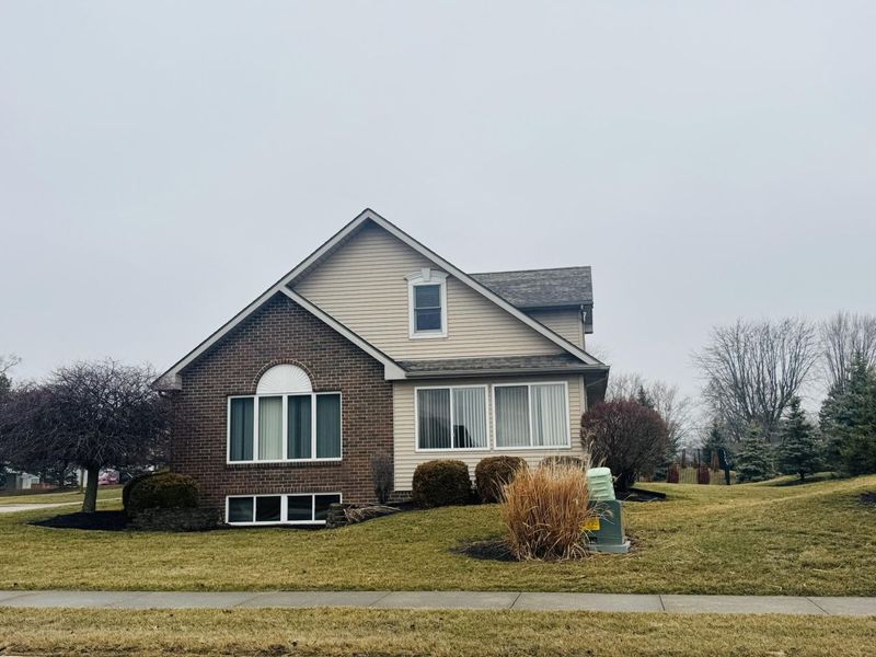 1815 Samples Court, Celina, OH 45822 Photo 3