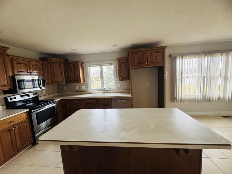 1815 Samples Court, Celina, OH 45822 Photo 7